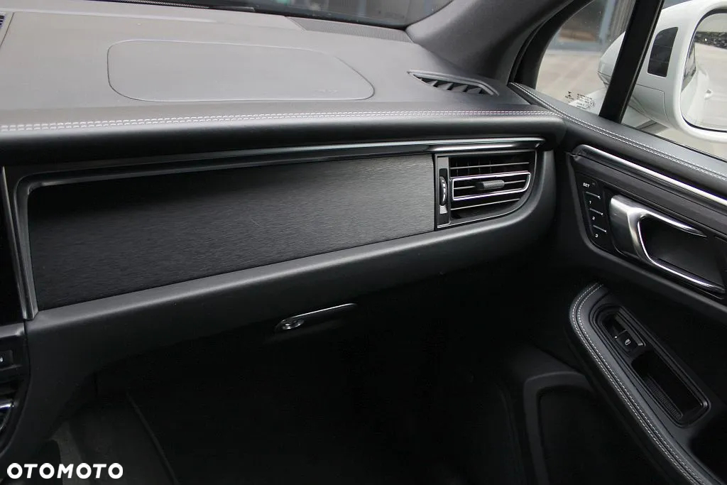 Porsche Macan GTS - 33
