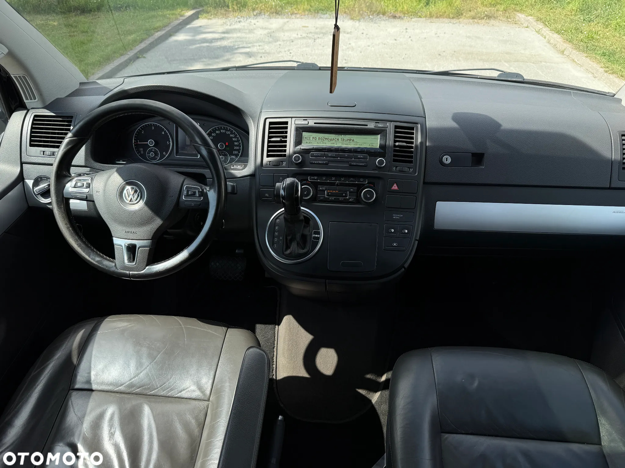 Volkswagen Multivan - 14