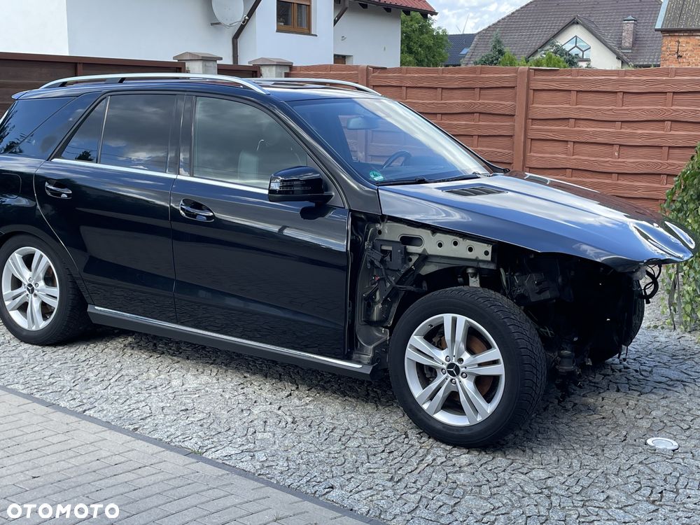 Mercedes-Benz ML 350 BlueTec 4-Matic - 2