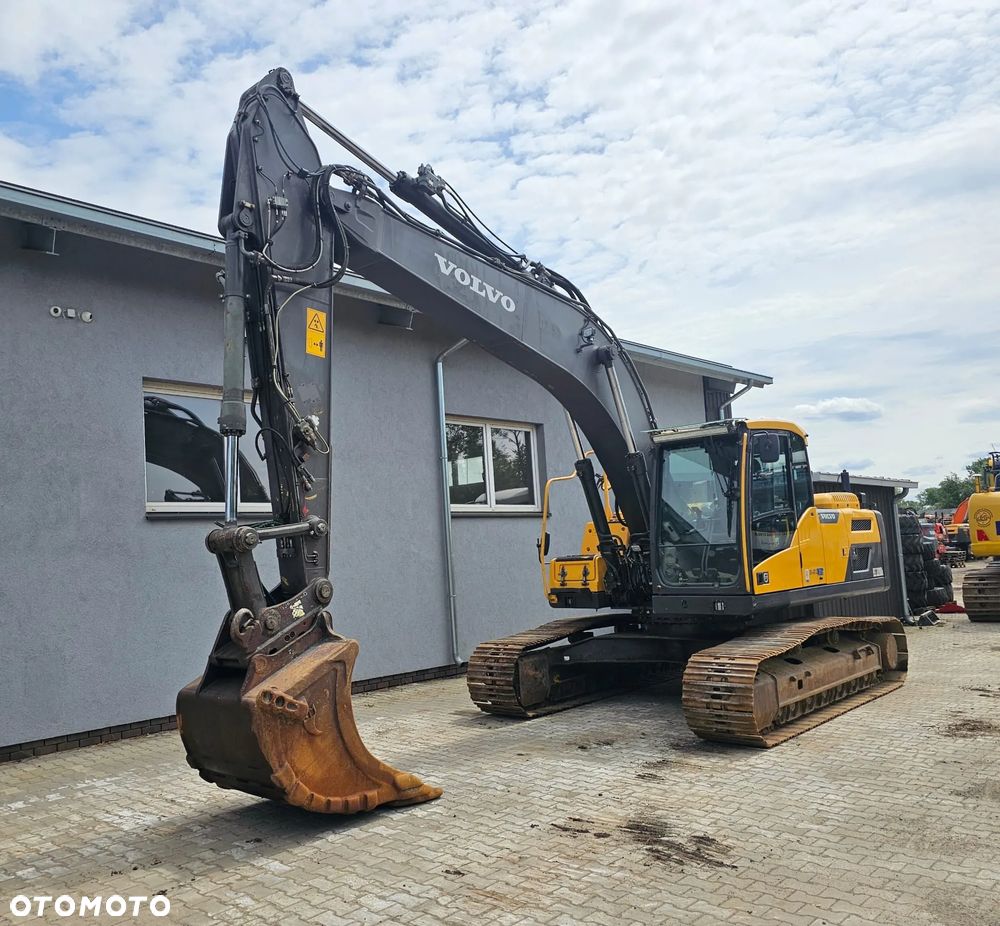 Volvo EC220DL - 7