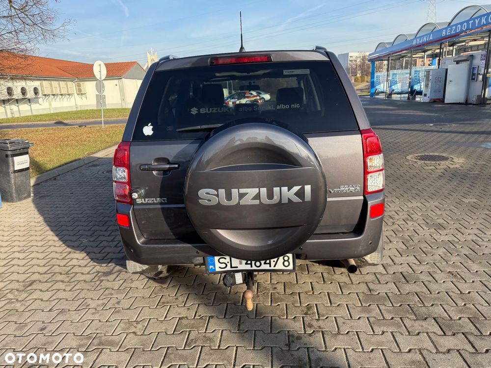 Suzuki Grand Vitara 2.4 De Luxe - 7