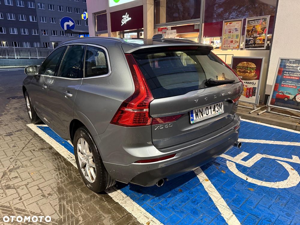 Volvo XC 60 D4 Momentum Pro - 25