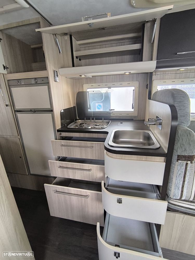 CI International Riviera Garage - 11