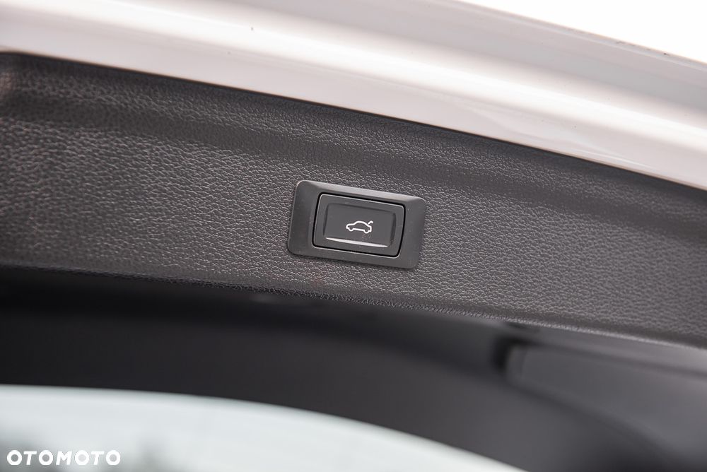 Audi Q3 35 TFSI S line - 28