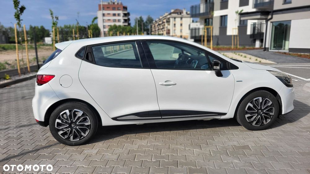 Renault Clio - 14
