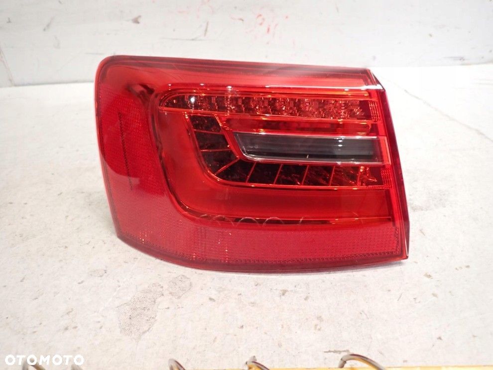 AUDI A6 C7 11-14 KOMBI AVANT LEWA TYLNA LAMPA ORYGINAŁ 4G9945095B - 1