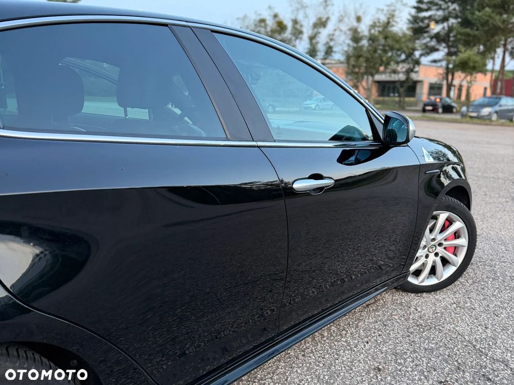Alfa Romeo Giulietta 1.8 TBi 16V Quadrifoglio Verde - 13