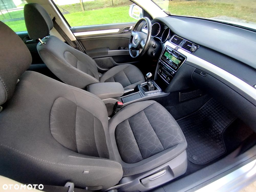 Skoda Superb 2.0 TDI Family - 9
