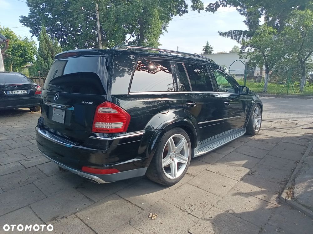 Mercedes-Benz GL - 4