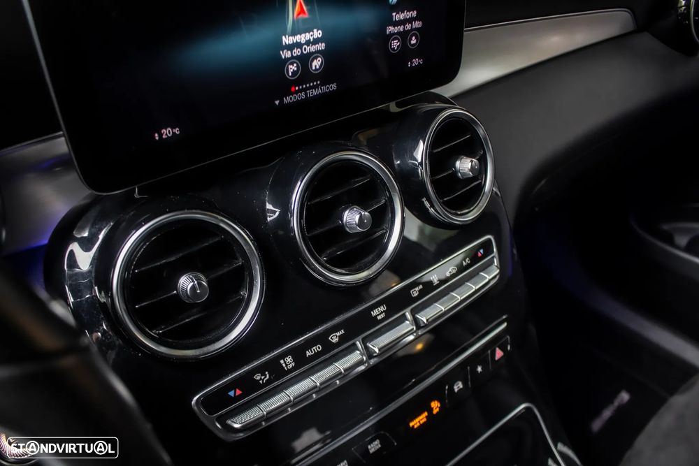Mercedes-Benz GLC 300 e 4Matic 9G-TRONIC AMG Line - 24