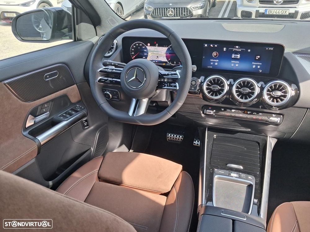 Mercedes-Benz GLA 180 d AMG Line - 18