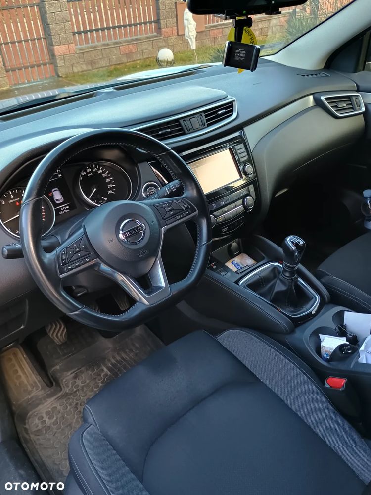 Nissan Qashqai 1.6 DIG-T N-Connecta - 6