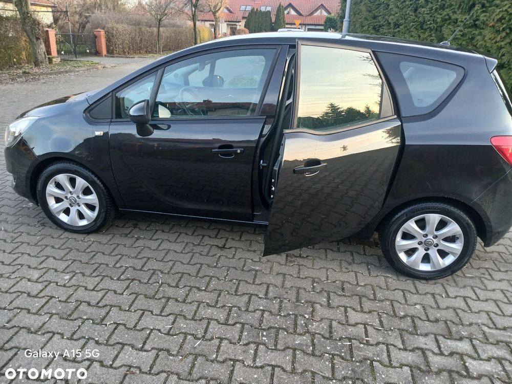 Opel Meriva - 11
