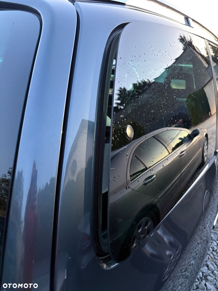 Volkswagen Sharan - 20