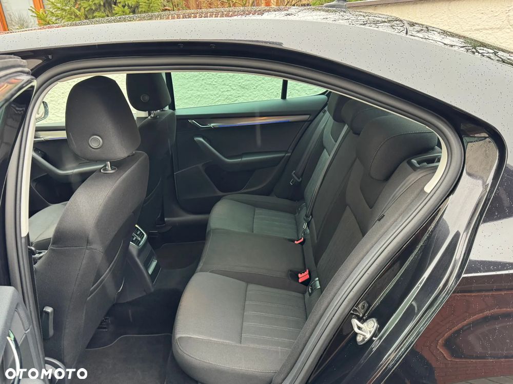 Skoda Octavia 2.0 TSI DSG Soleil - 5