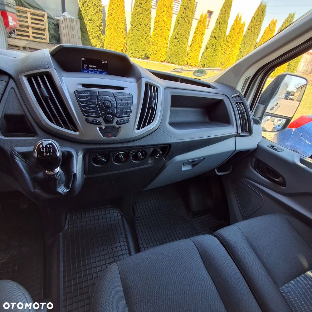 Ford Transit - 10