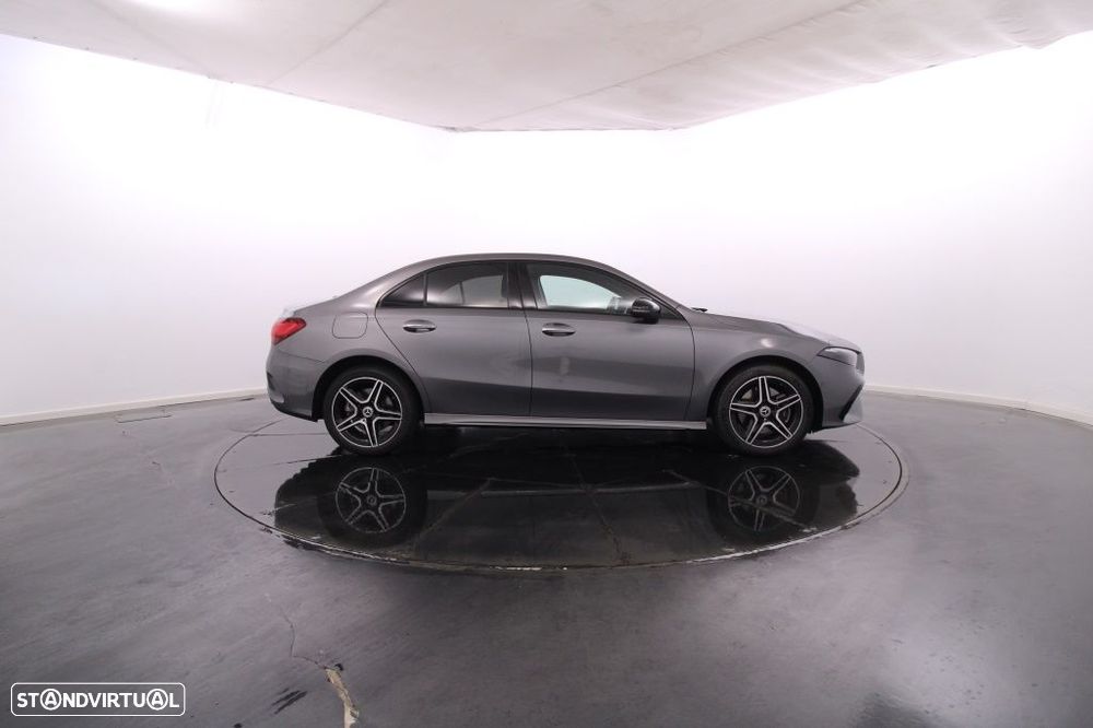Mercedes-Benz A 250 - 10