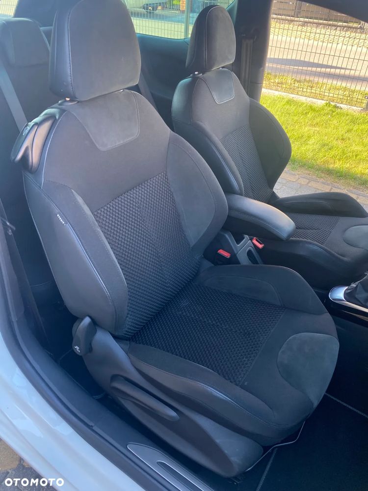 Citroën DS3 1.6 THP SportChic - 17