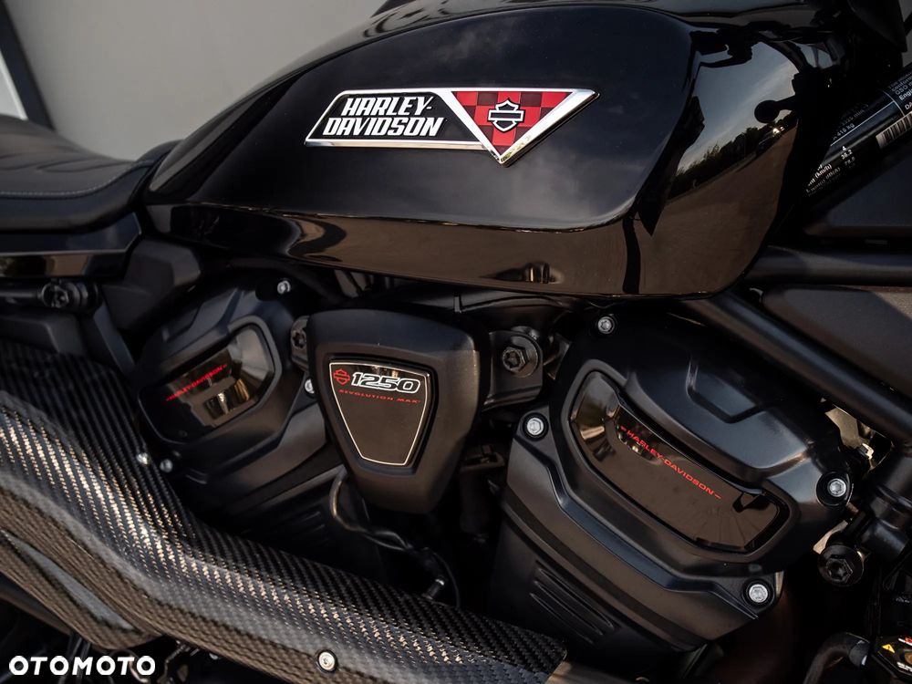 Harley-Davidson Sportster - 10