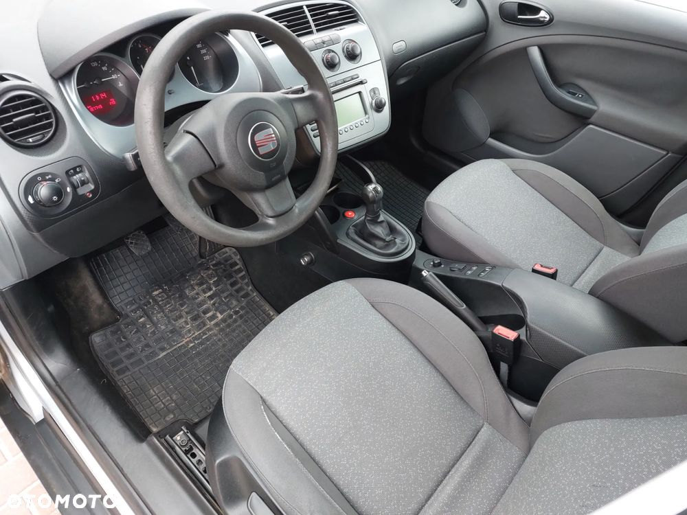 Seat Toledo 1.6 Reference - 12