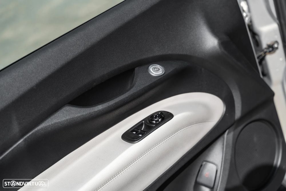Fiat 500e 42 kWh Giorgio Armani Collector´s Edition - 13