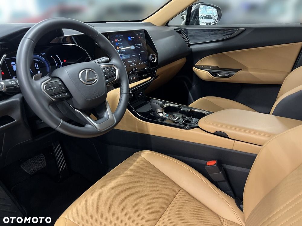 Lexus NX 350h Prestige 2WD - 18