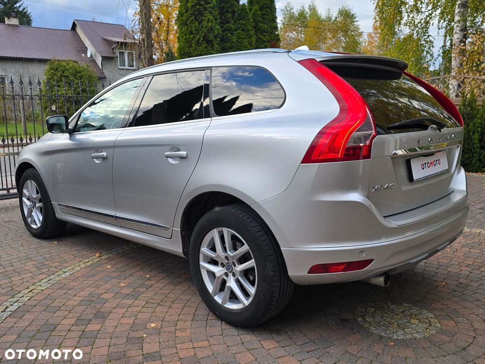 Volvo XC 60 D3 Geartronic Summum - 3