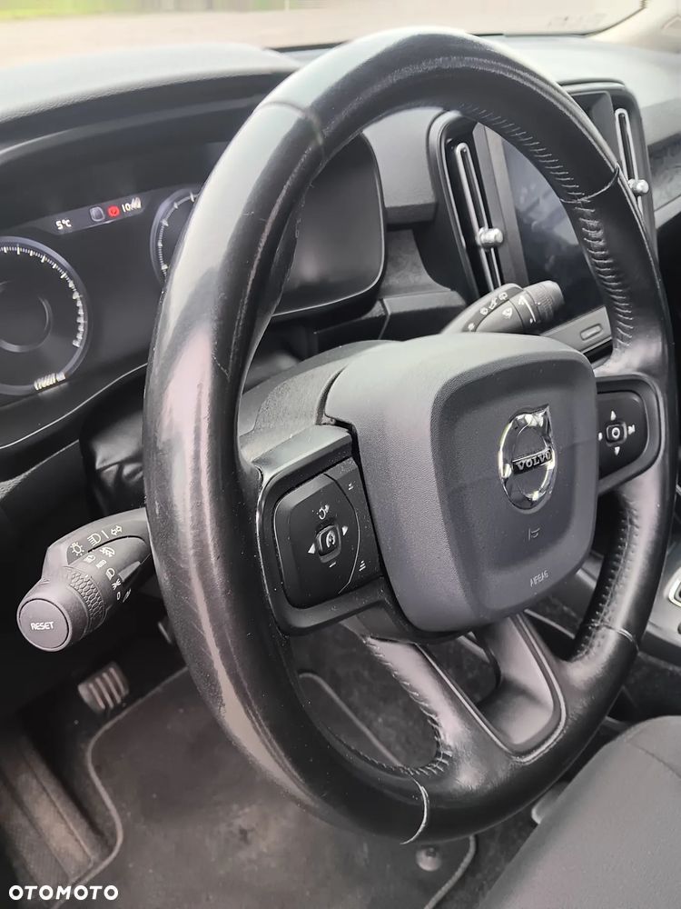 Volvo XC 40 D3 Momentum - 13