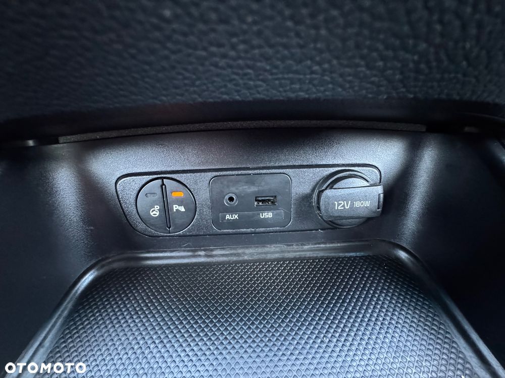 Kia Sportage 2.0 CRDI XL - 34