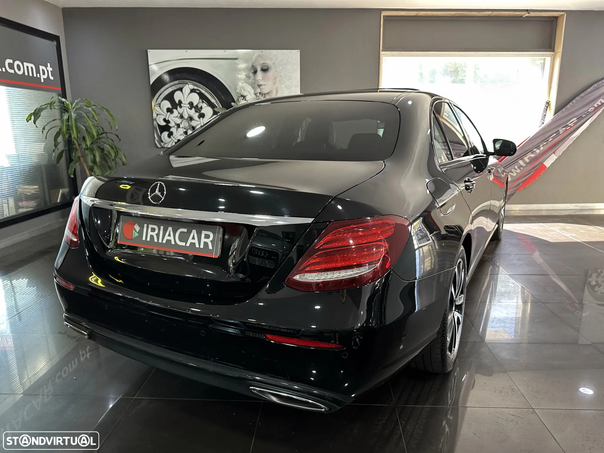 Mercedes-Benz E 220 d AMG Line - 11