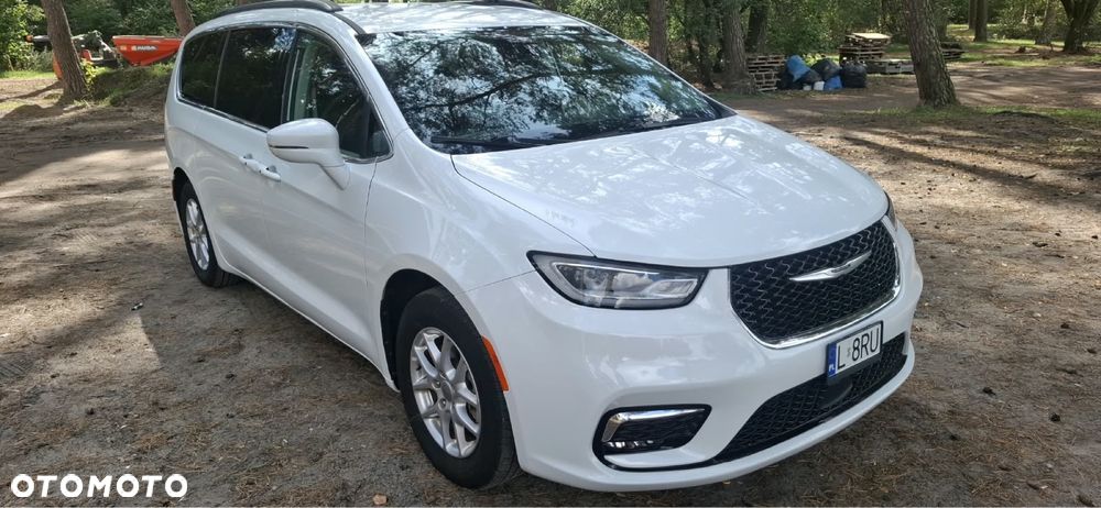 Chrysler Pacifica - 5