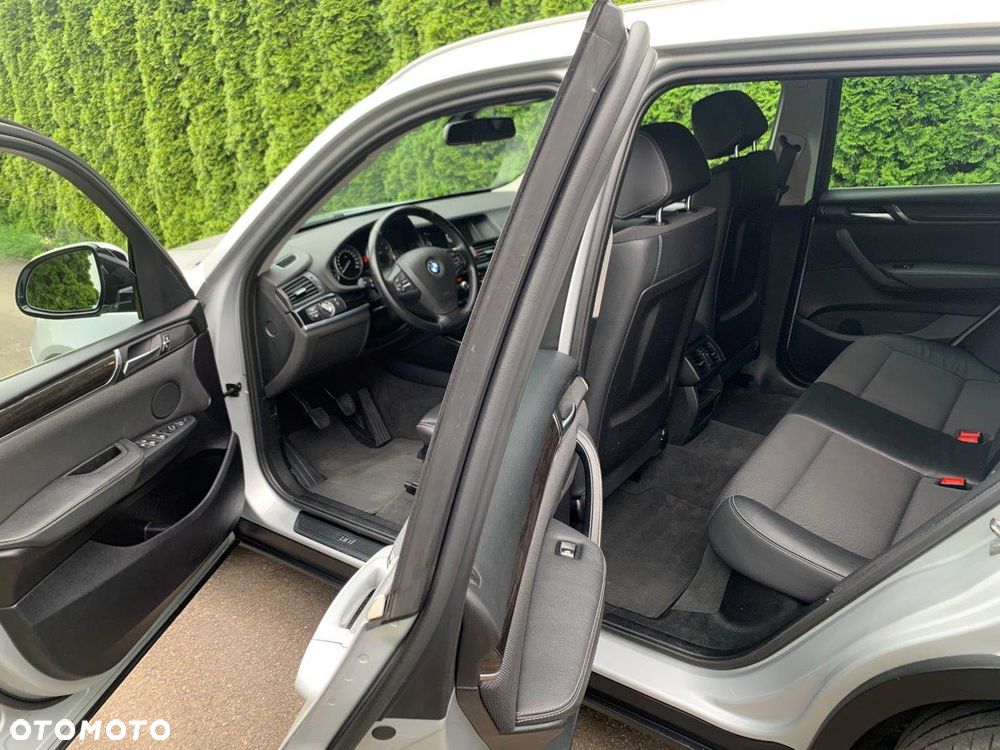 BMW X3 20i xDrive - 11