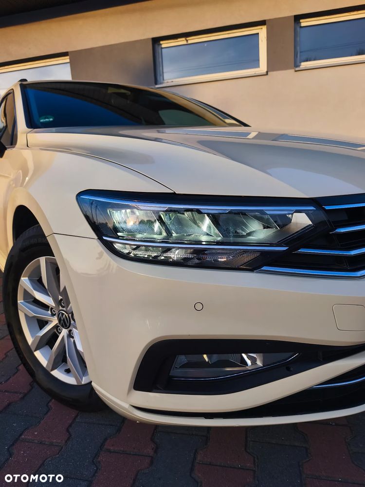 Volkswagen Passat 2.0 TDI SCR DSG Business - 19
