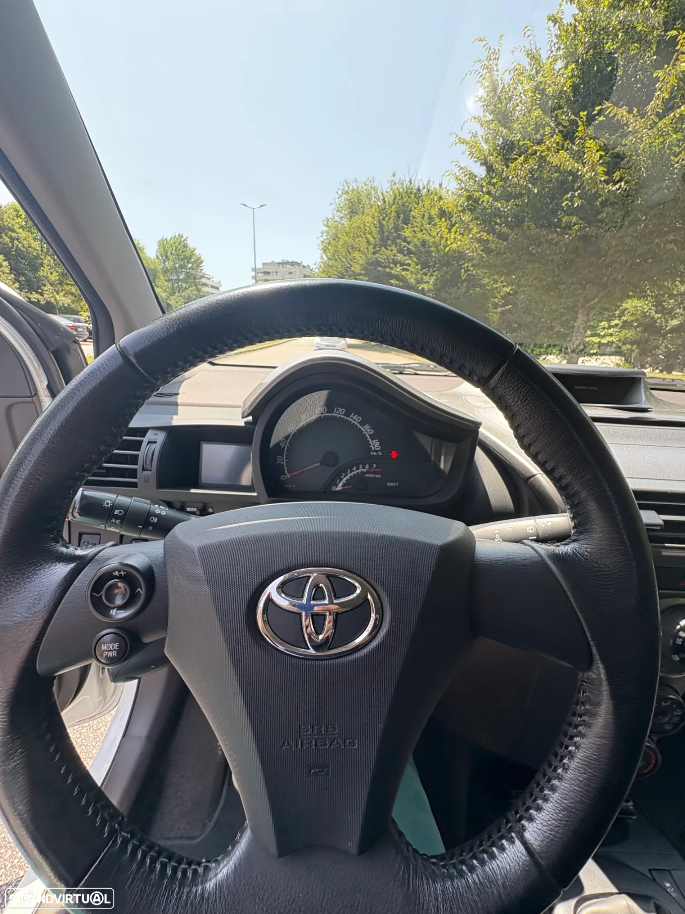 Toyota iQ 1.0 VVT-i - 9