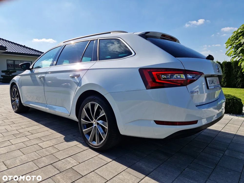 Skoda Superb Combi 2.0 TDI DSG SportLine - 7