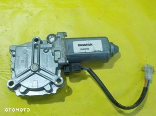 SCANIA R SILNICZEK SZYBY LEWY