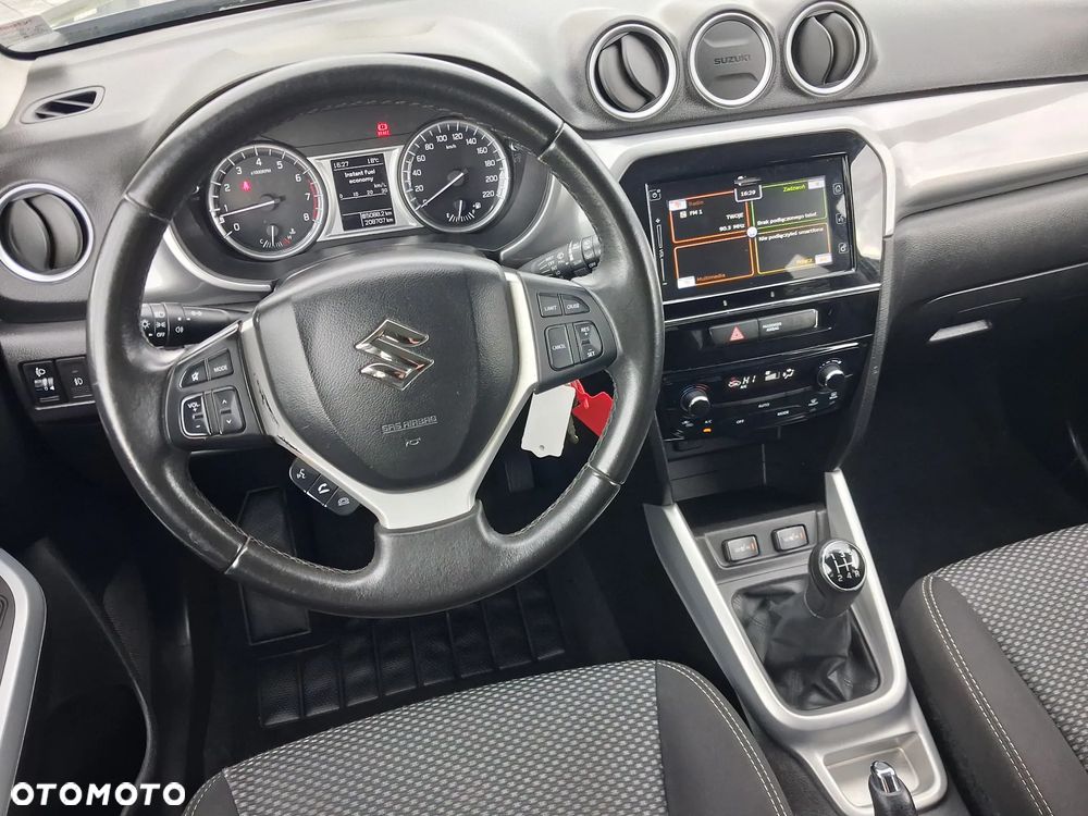 Suzuki Vitara 1.6 (4x2) Comfort+ - 28