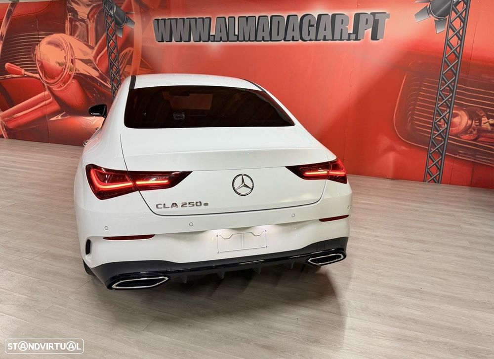 Mercedes-Benz CLA 250 e AMG Line - 4