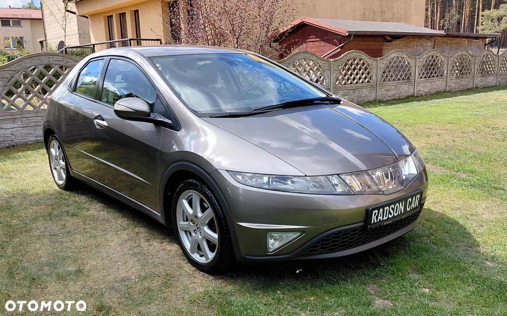 Honda Civic 1.8i-VTEC Sport - 2
