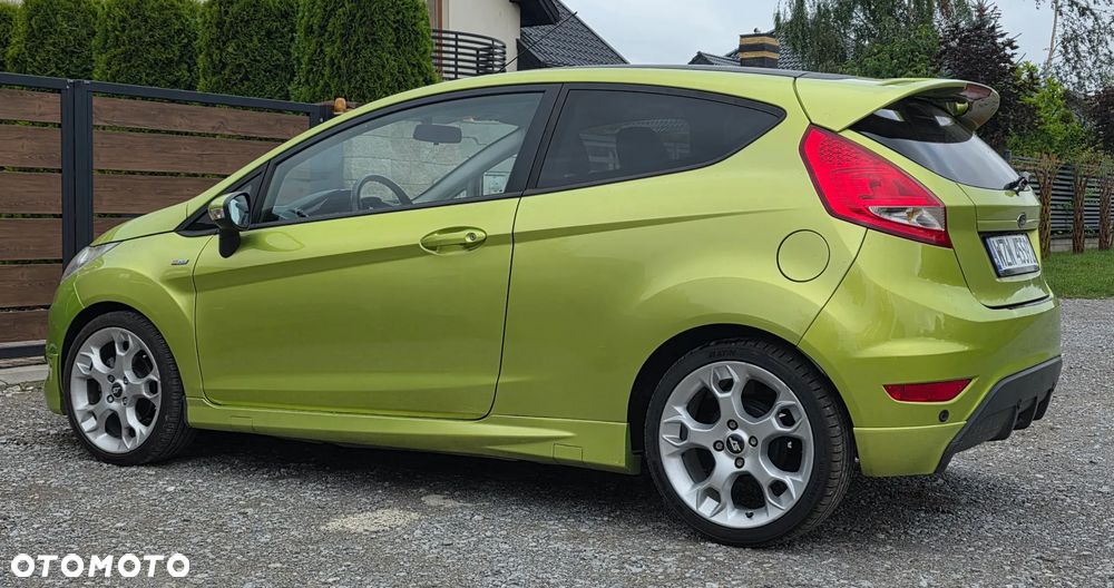 Ford Fiesta 1.6 Sport - 4