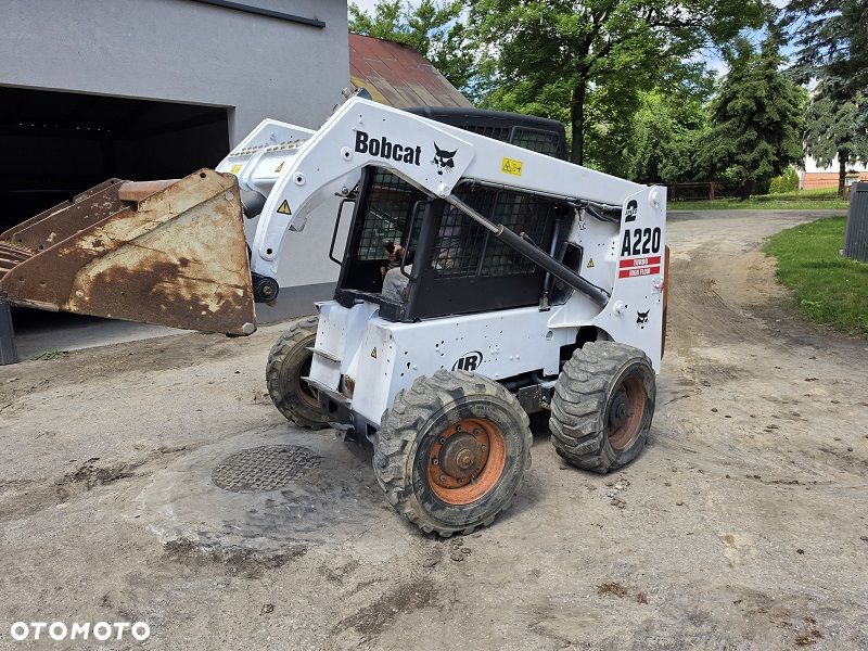 Hitachi EX30 - 14