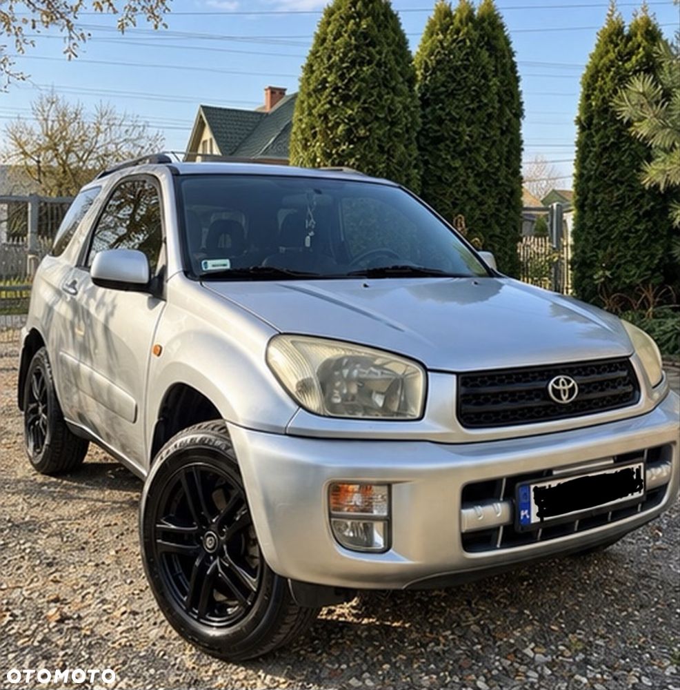 Toyota RAV4 - 1