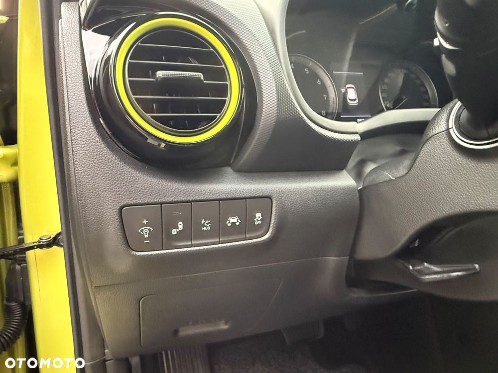 Hyundai Kona 1.6 T-GDI Premium 4WD DCT - 11