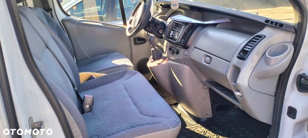 Renault Trafic - 23