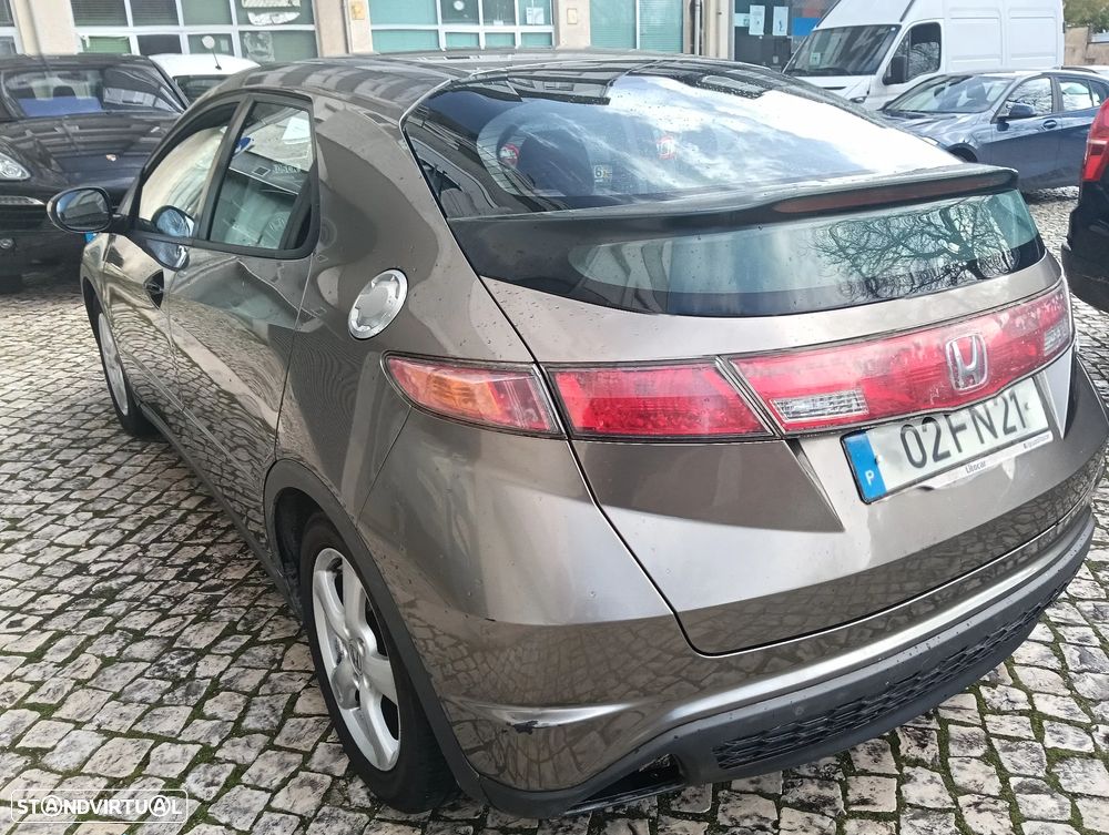 Honda Civic 1.4 Comfort - 4