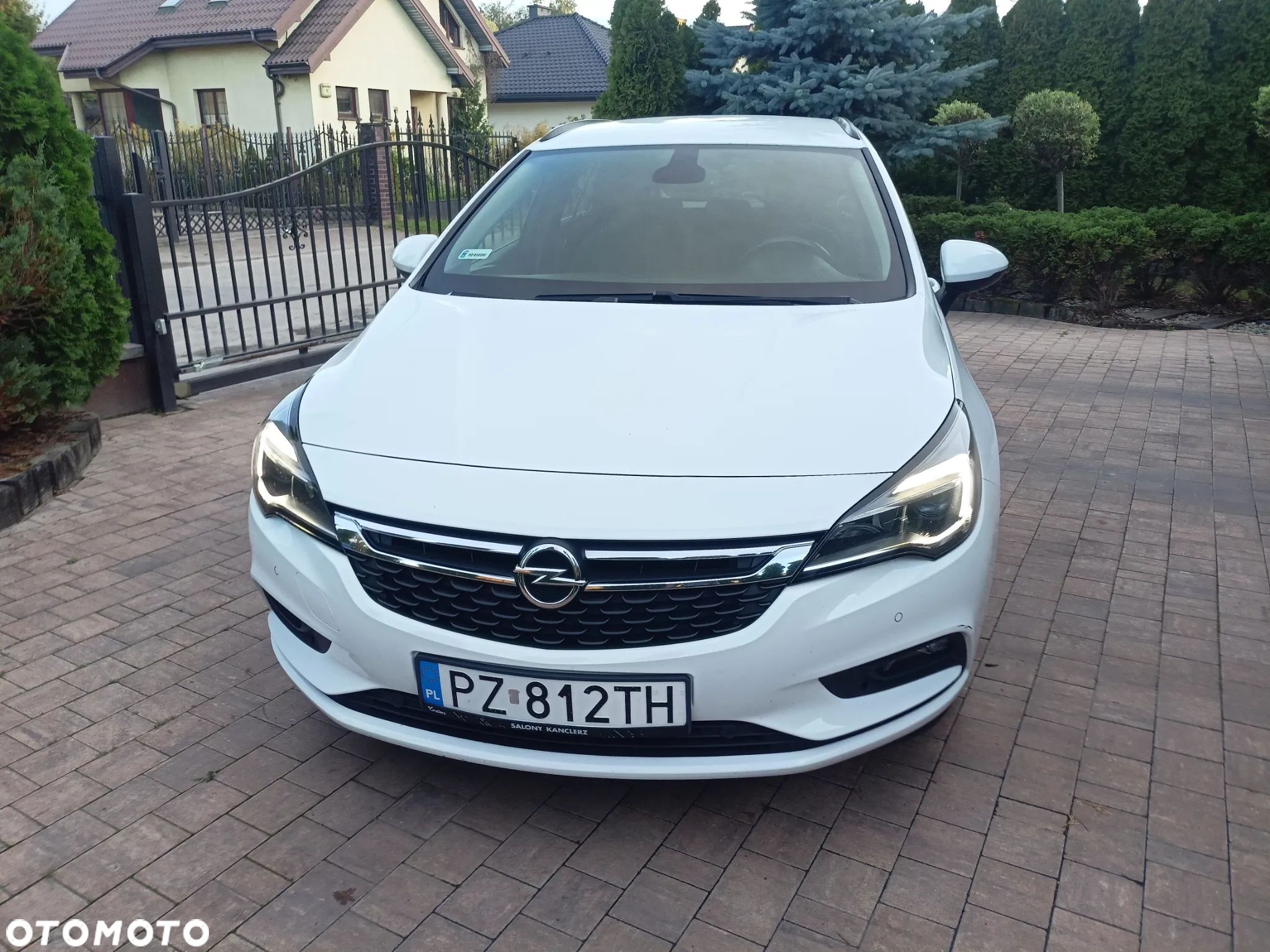 Opel Astra - 1