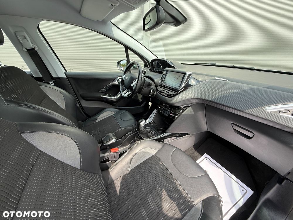 Peugeot 2008 PureTech 110 Stop&Start Allure - 16