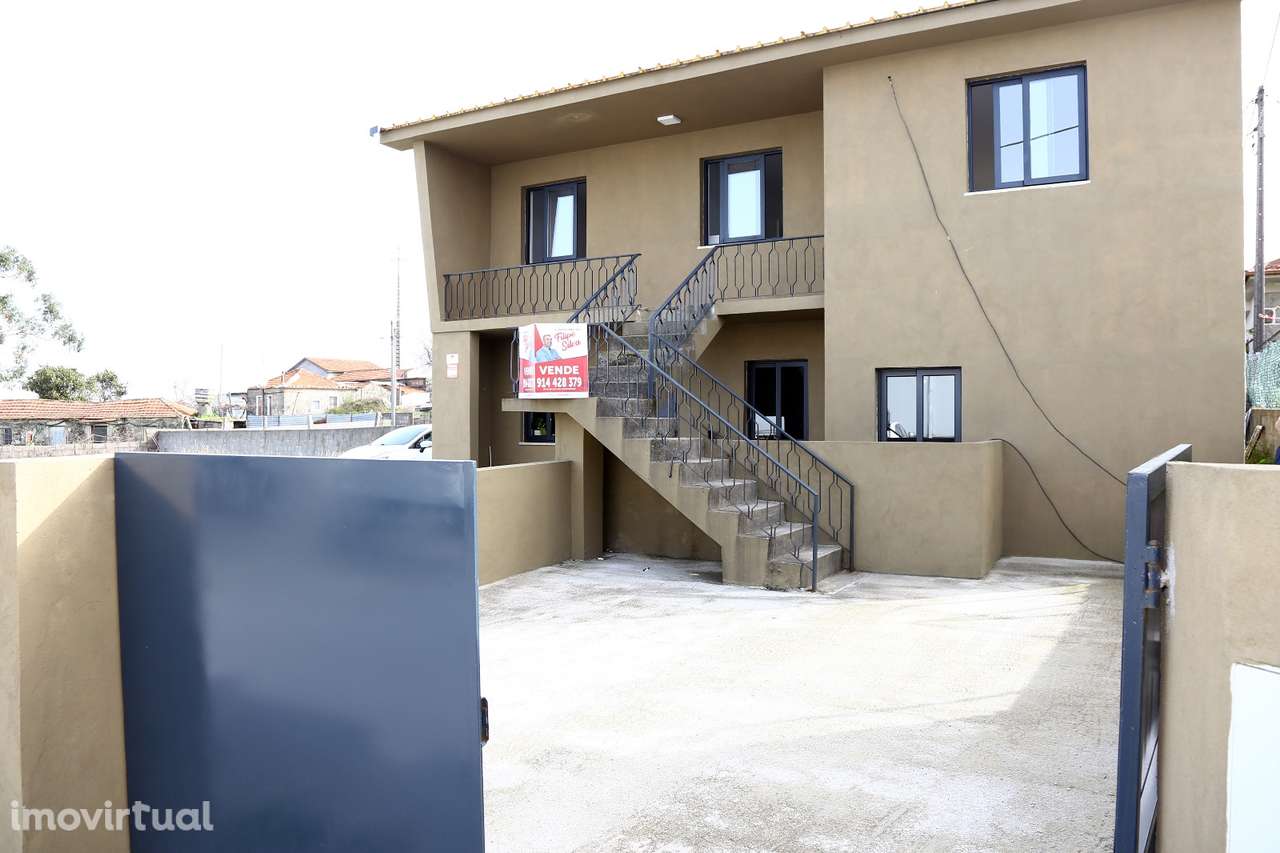 Andar Moradia T2 Venda em Lustosa e Barrosas (Santo Estêvão),Lousada - Grande imagem: 2/16