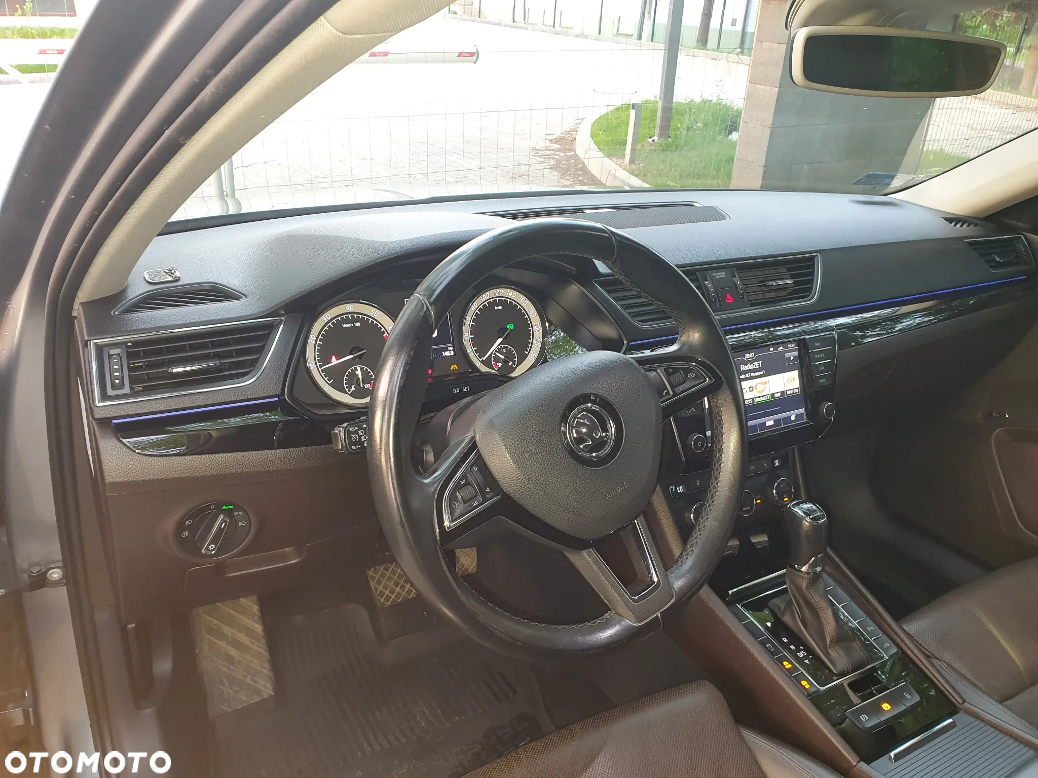 Skoda Superb 2.0 TSI L&K DSG - 15