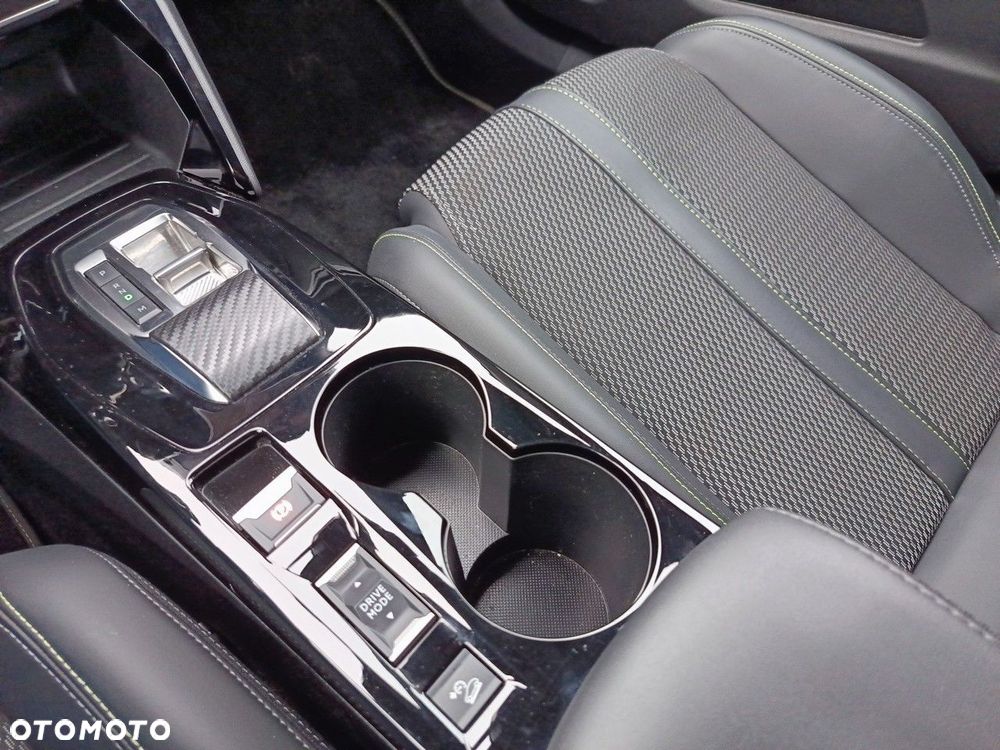 Peugeot 2008 1.2 PureTech Allure S&S EAT8 - 21